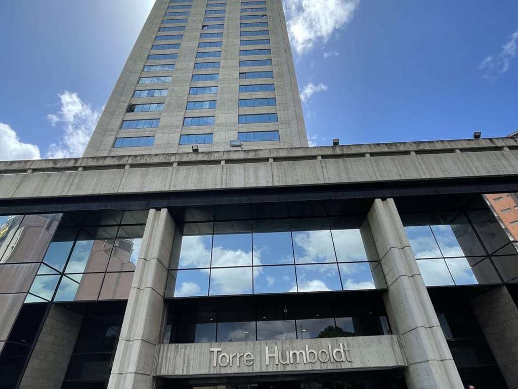 Oficina en Prados del Este, Caracas - 1