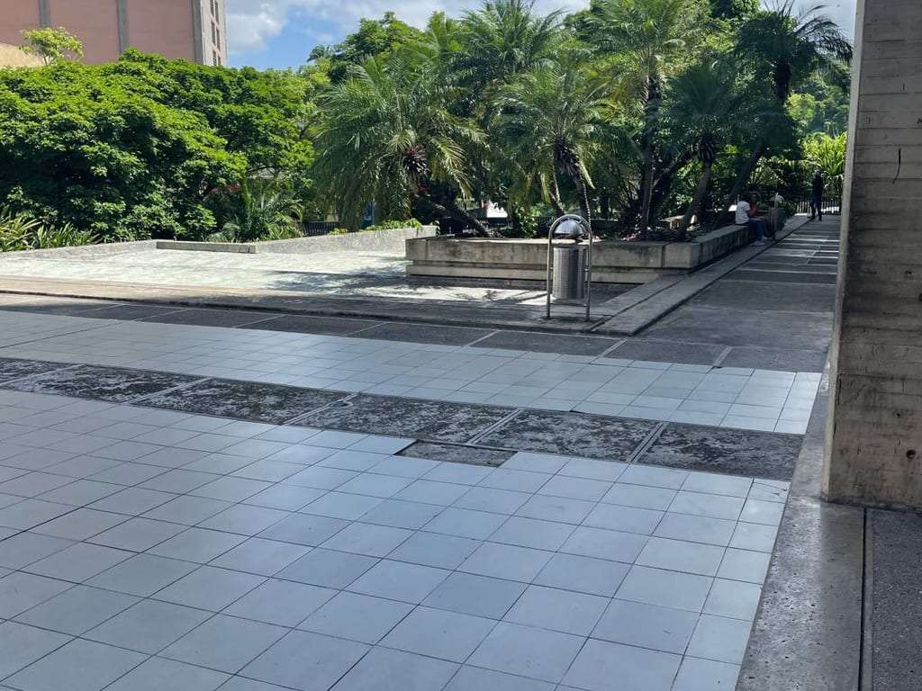 Oficina en Prados del Este, Caracas