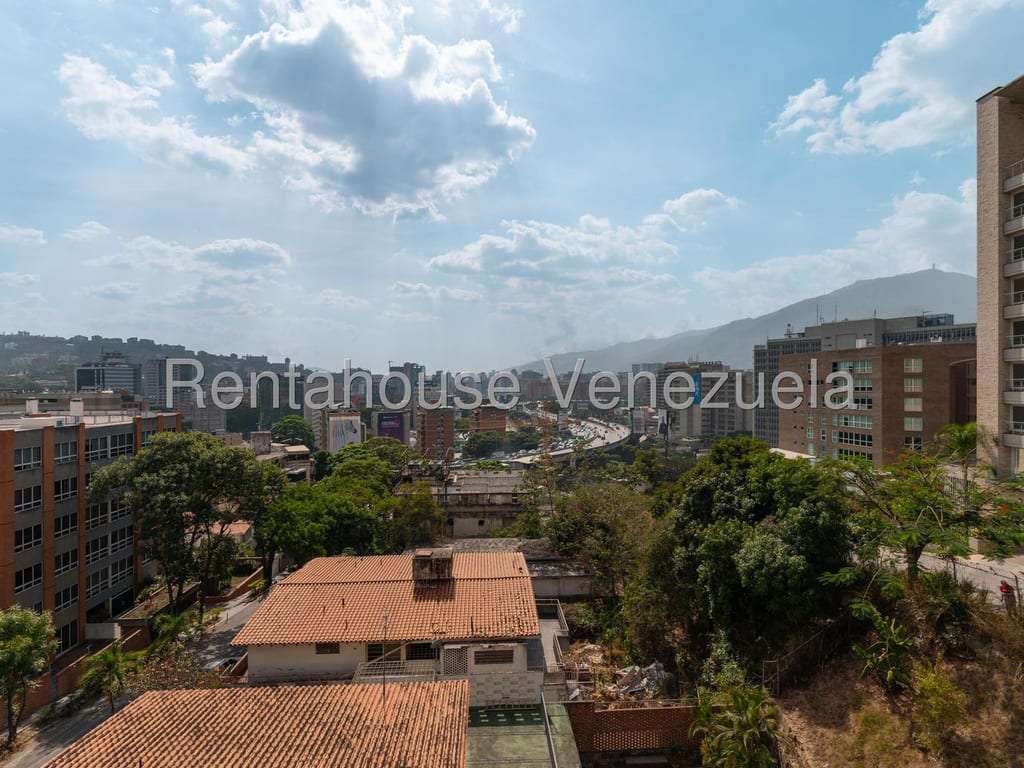 Apartamento en Lomas de Las Mercedes, Caracas