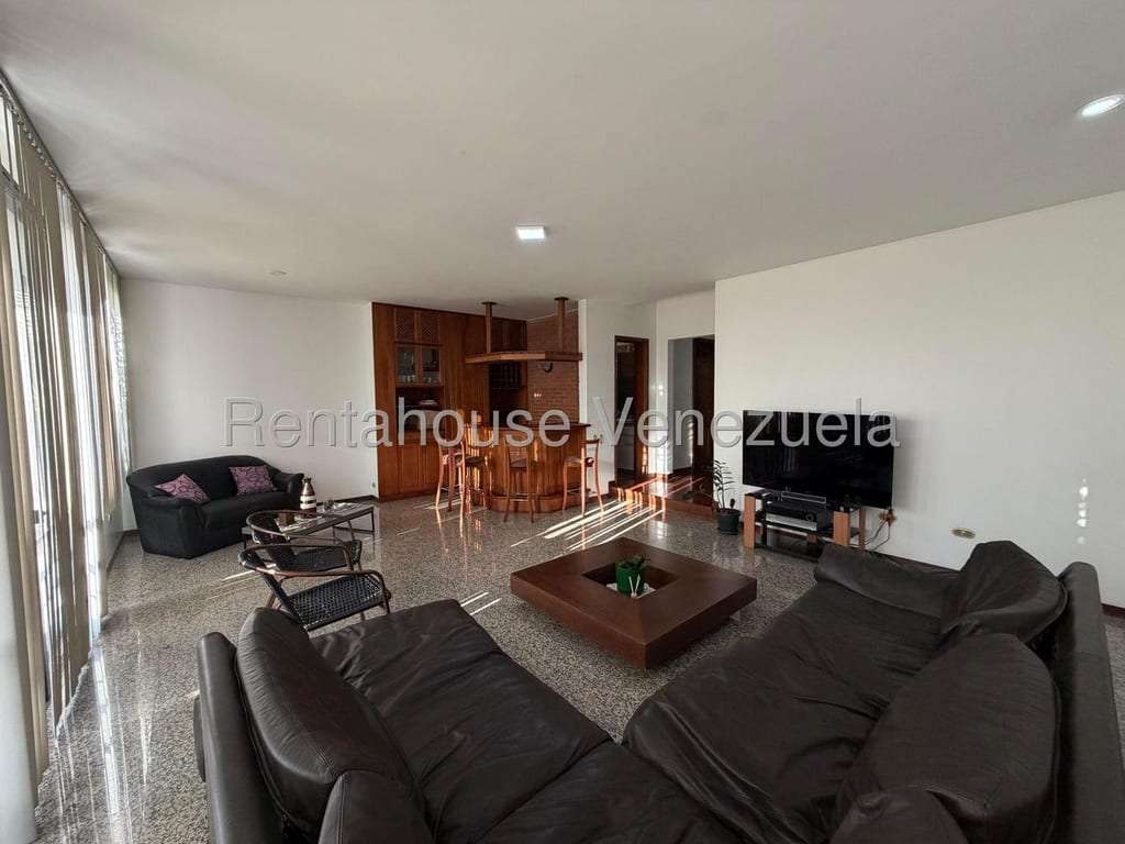 Apartamento en Lomas de Las Mercedes, Caracas