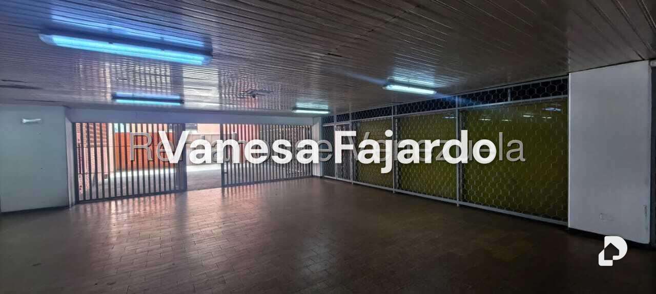 Local comercial en Catia, Caracas – 3