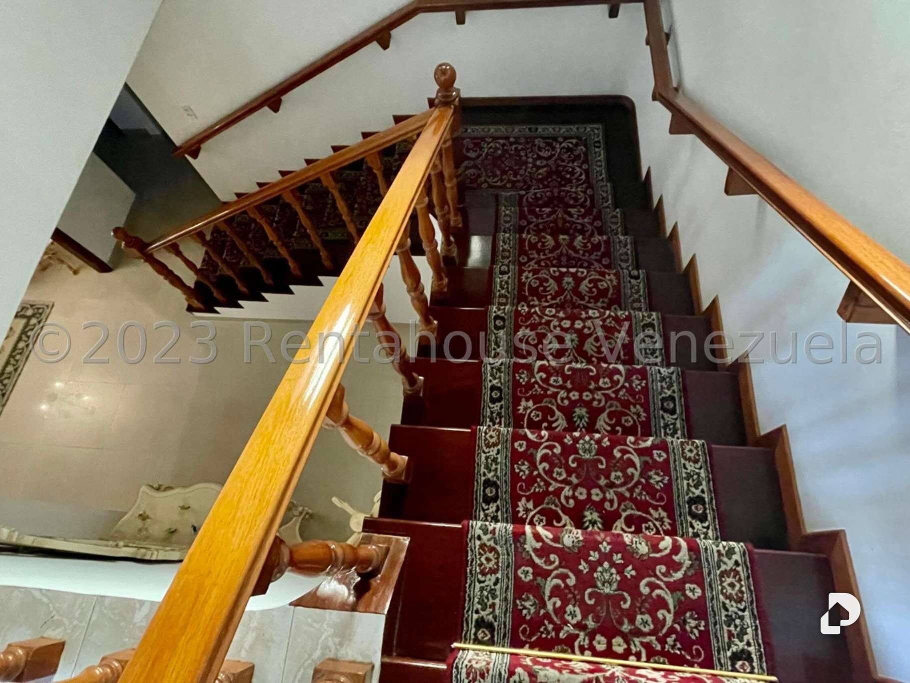 Casa en Santa Paula, Caracas – 26