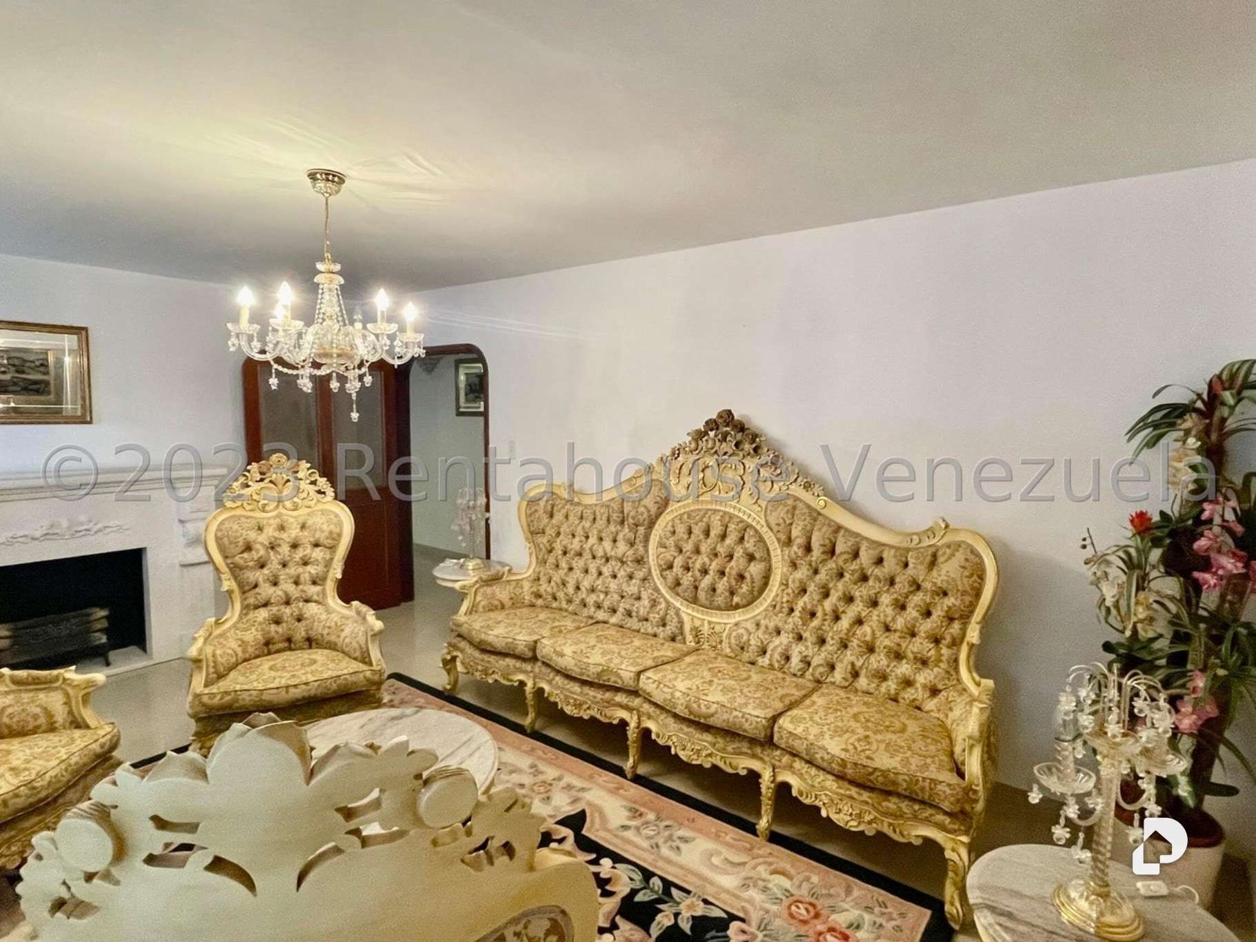 Casa en Santa Paula, Caracas – 19