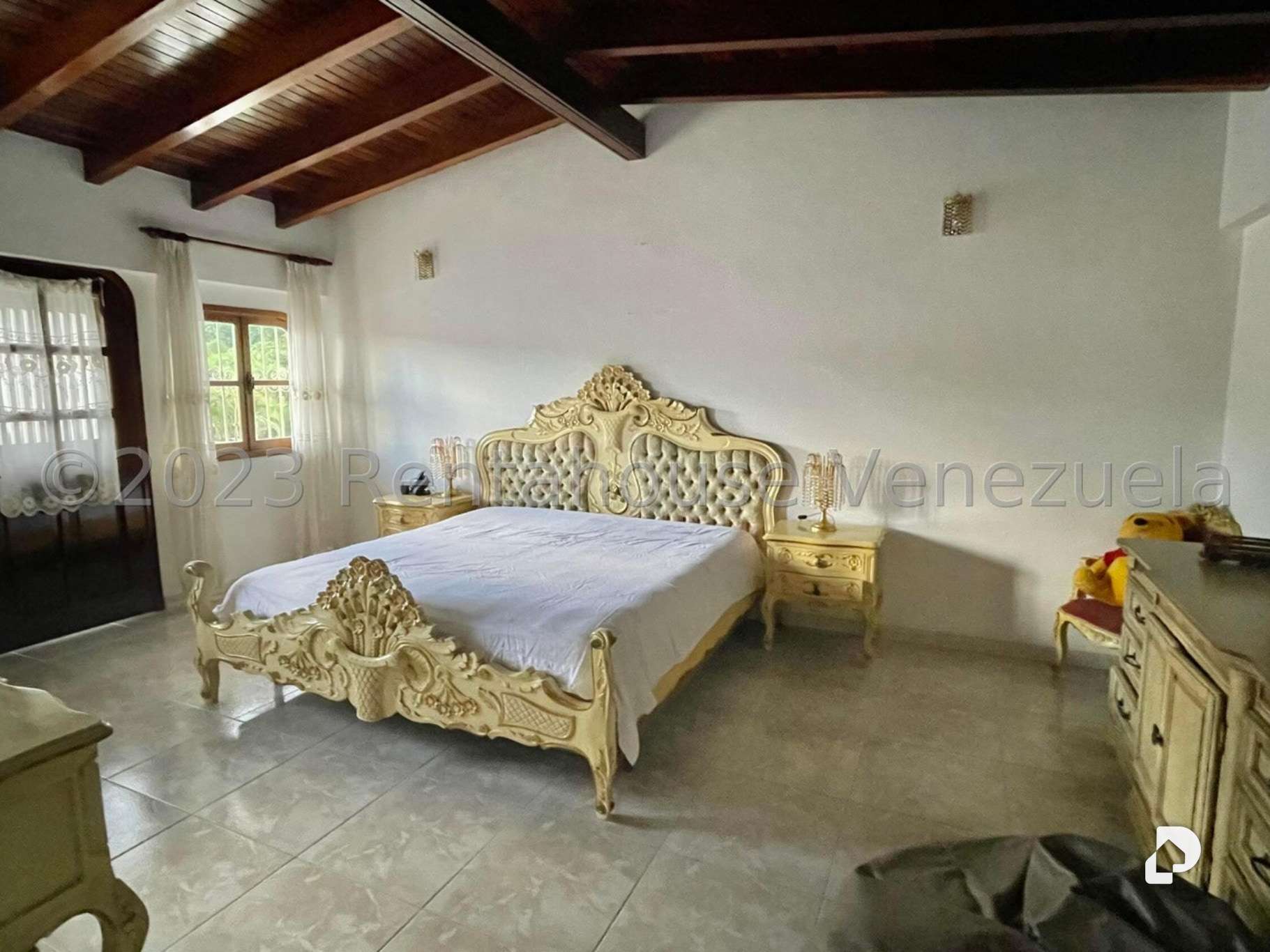 Casa en Santa Paula, Caracas – 29