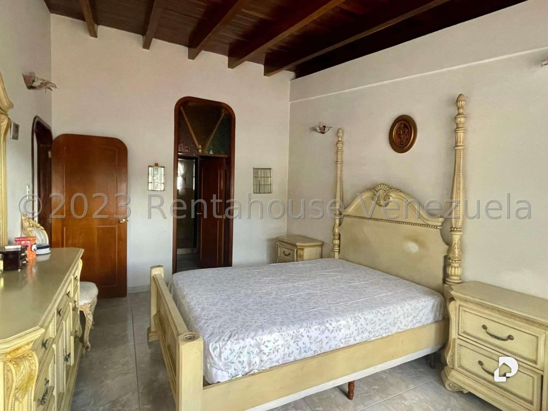 Casa en Santa Paula, Caracas – 36