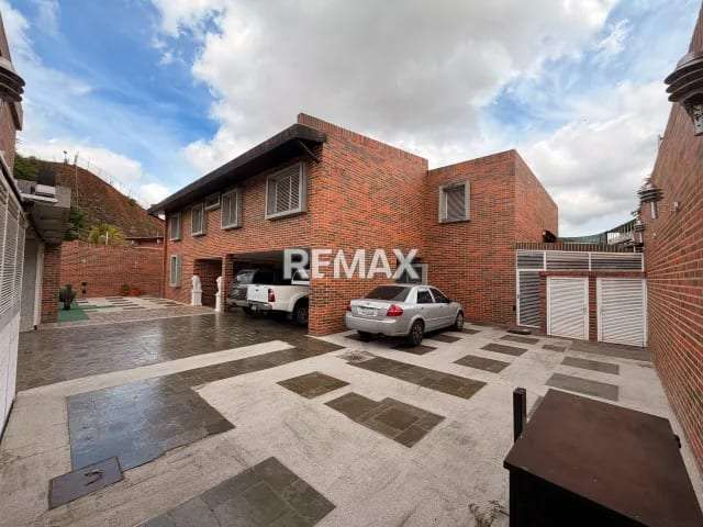 House in Cumbres de Curumo, Caracas - 1