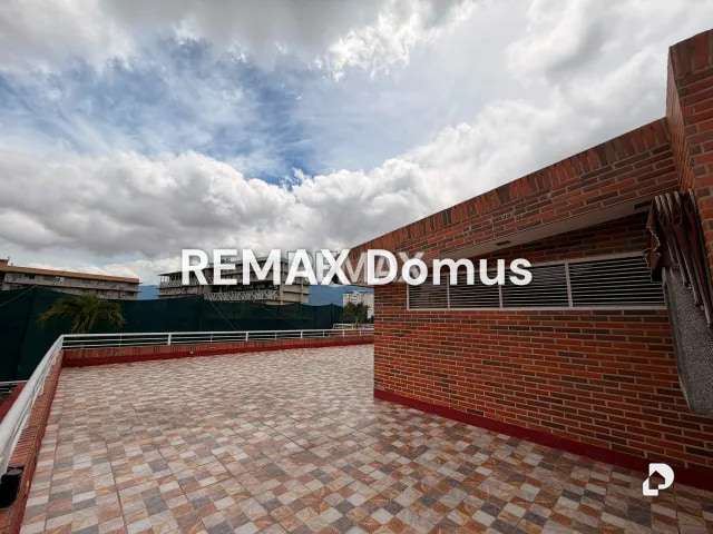 Casa en Cumbres de Curumo, Caracas – 10