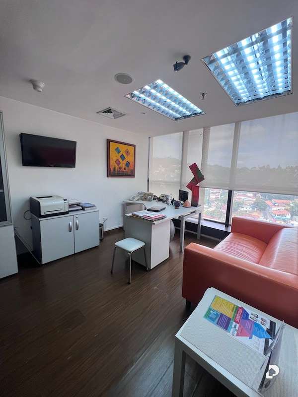 Oficina en La Lagunita, Caracas – 2