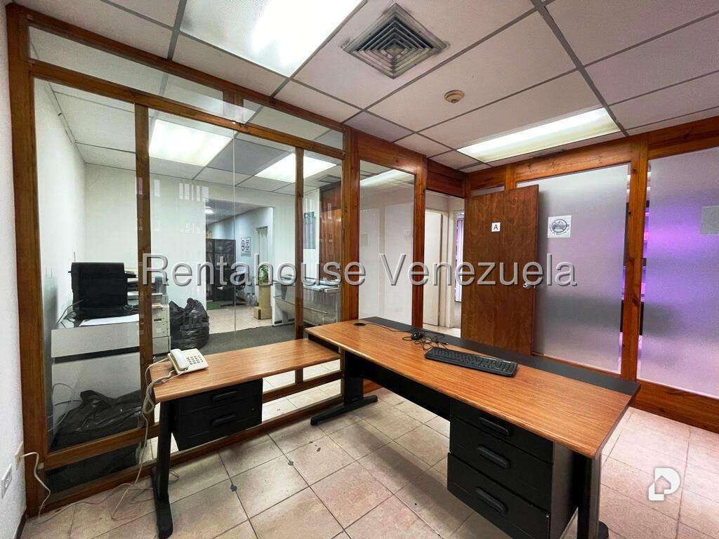 Local comercial en Los Samanes, Caracas – 8