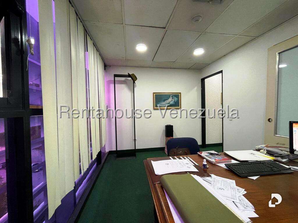 Local comercial en Los Samanes, Caracas – 44