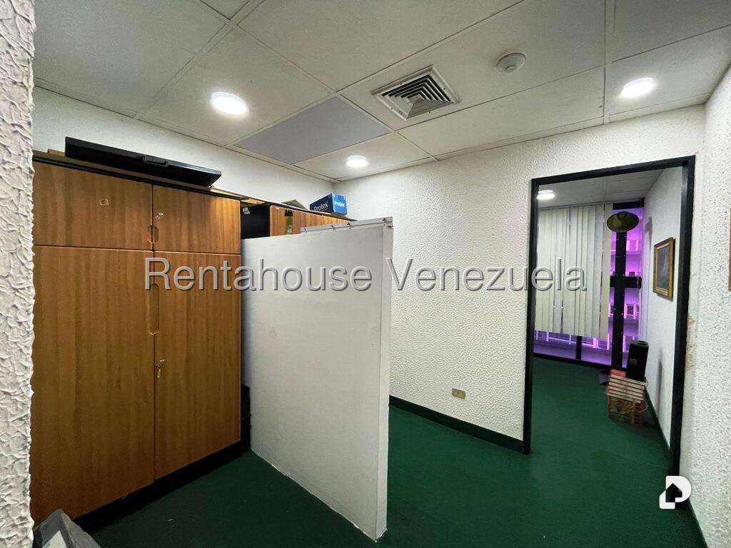 Local comercial en Los Samanes, Caracas – 40