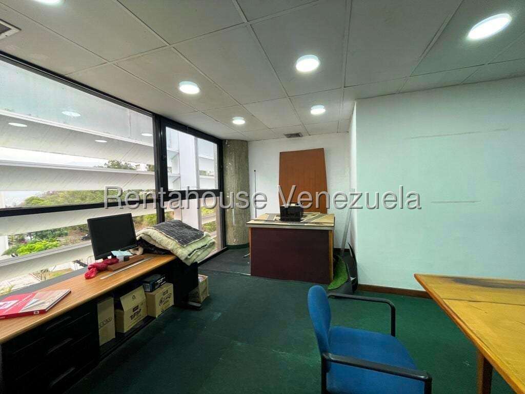 Local comercial en Los Samanes, Caracas
