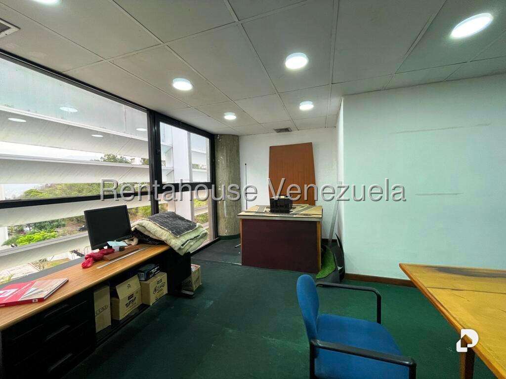 Local comercial en Los Samanes, Caracas – 34