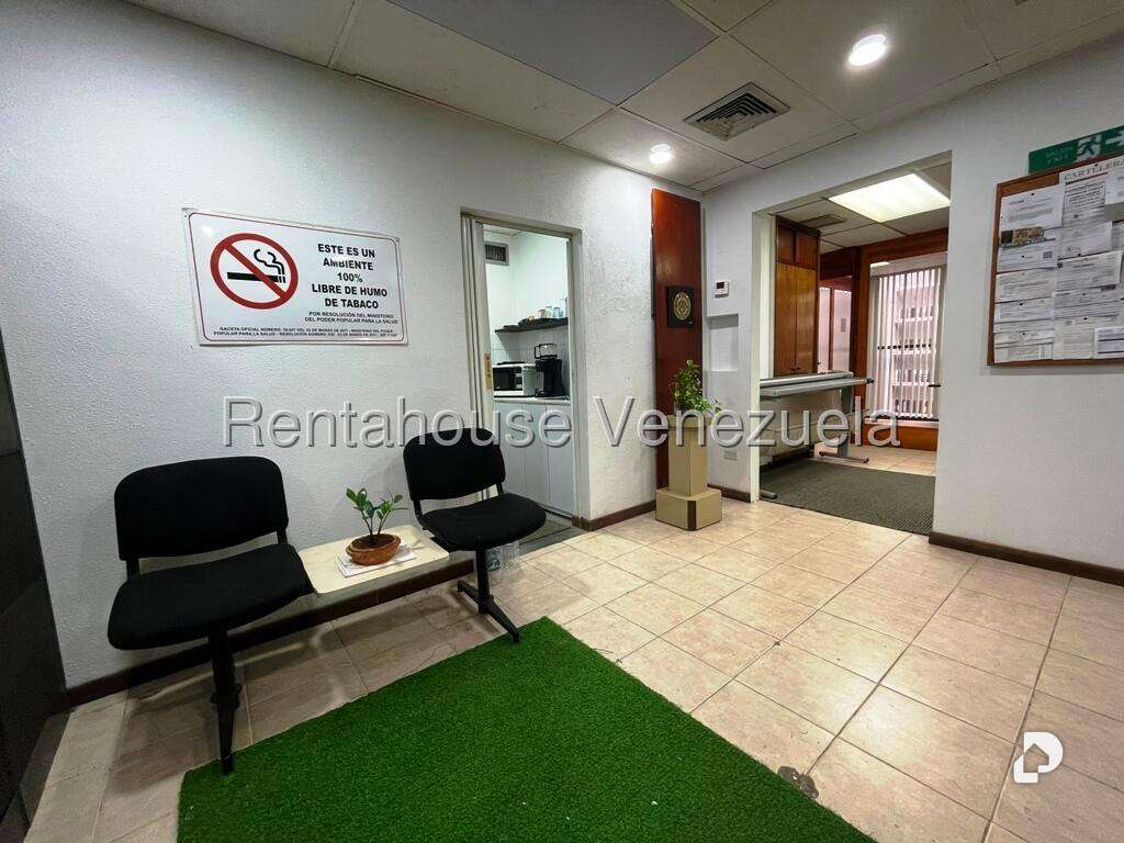 Local comercial en Los Samanes, Caracas – 2