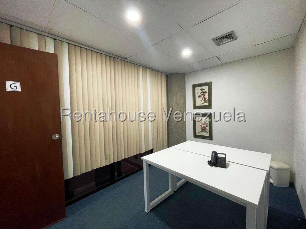 Local comercial en Los Samanes, Caracas