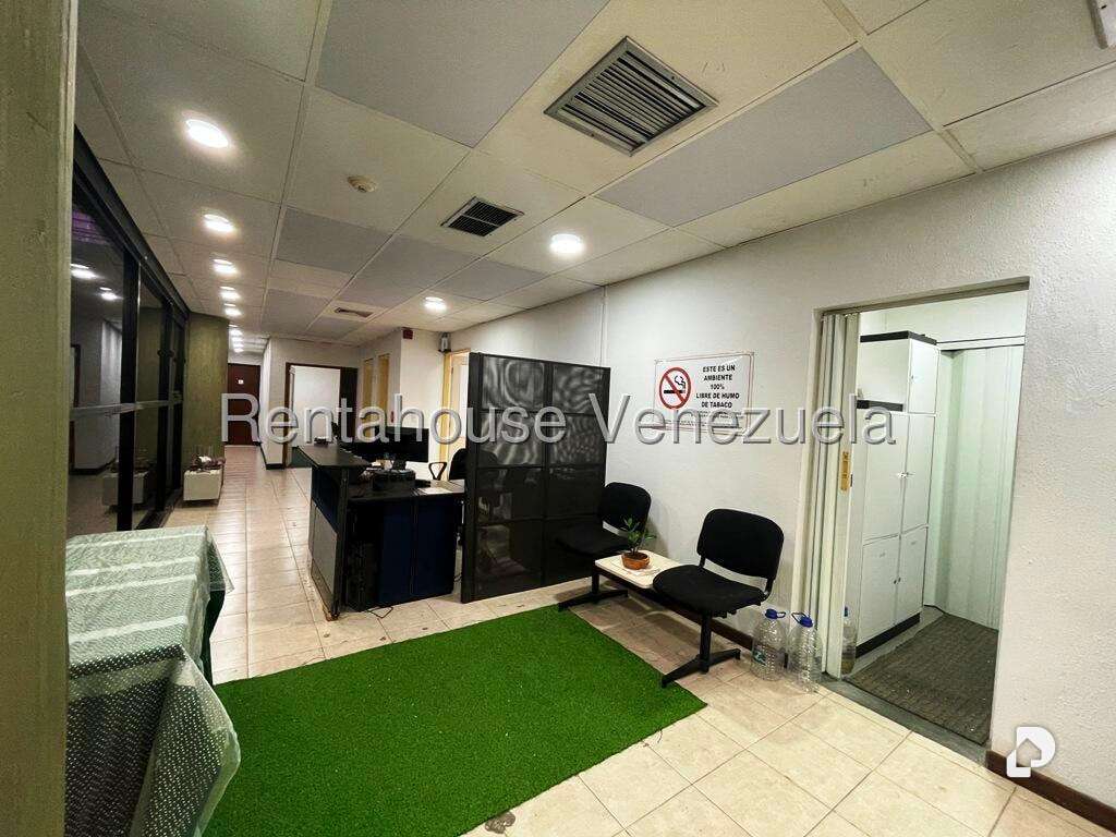 Local comercial en Los Samanes, Caracas – 22