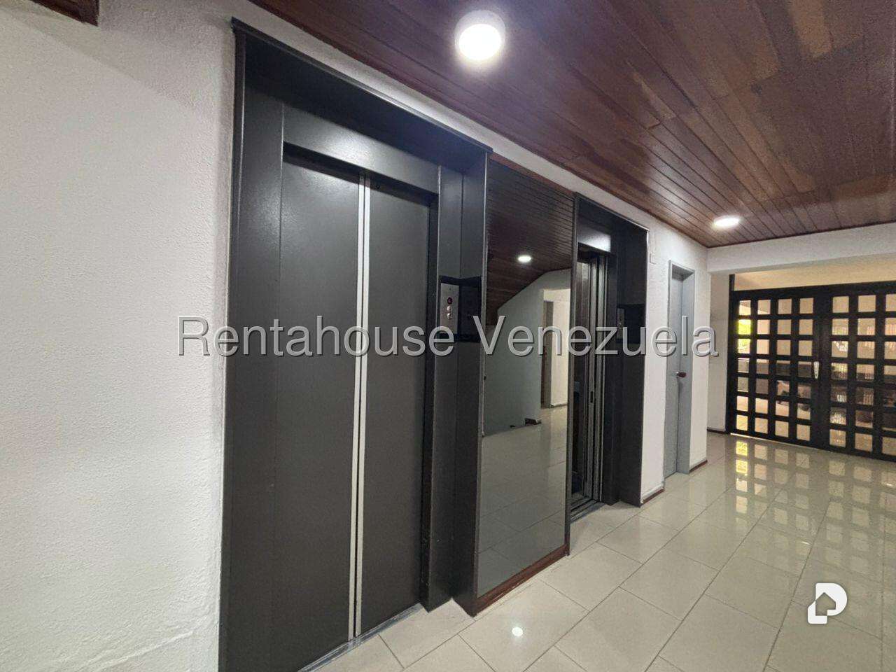 Apartamento en Terrazas del Ávila, Caracas – 36