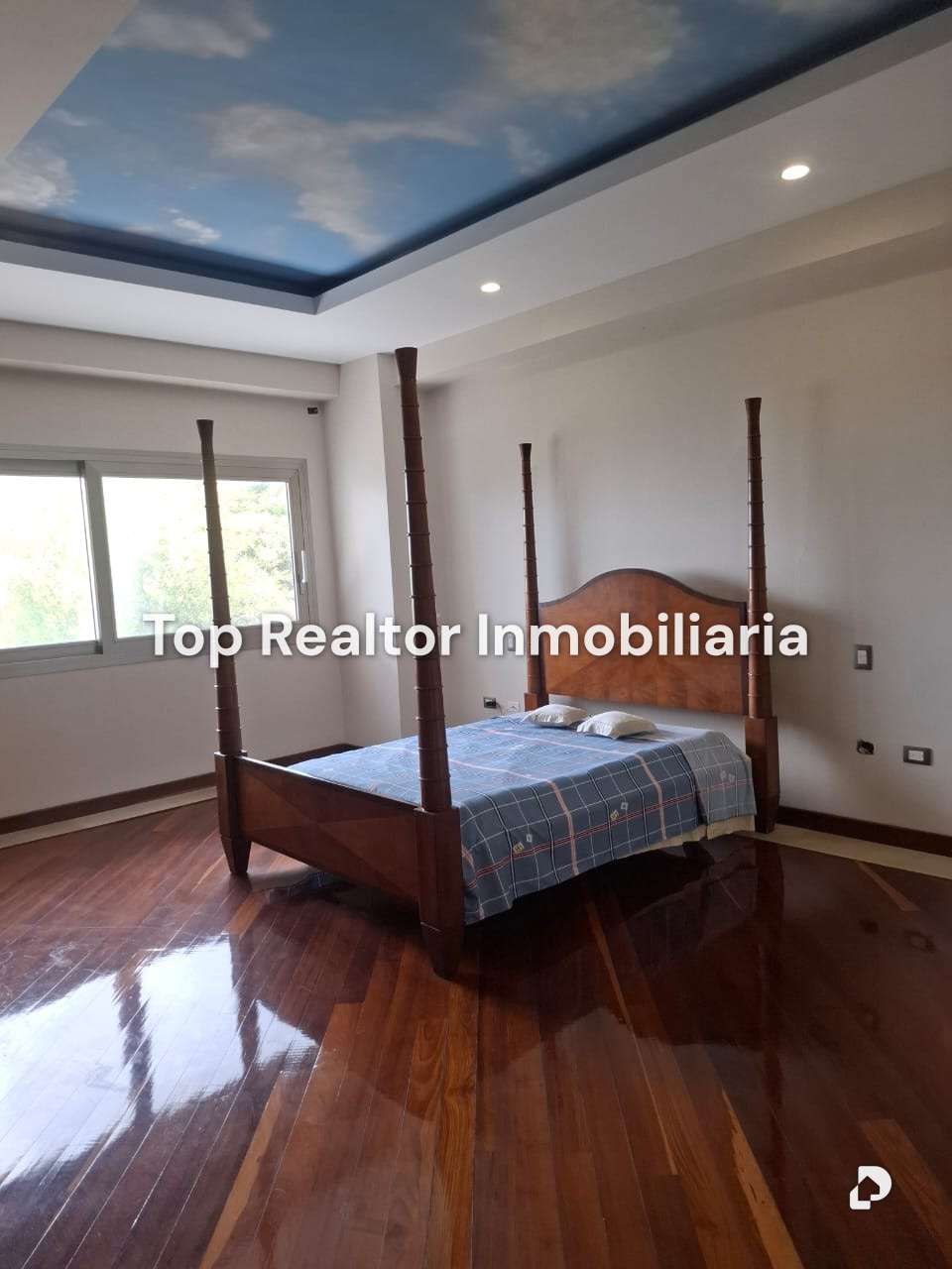 Casa en Alto Hatillo, Caracas – 25