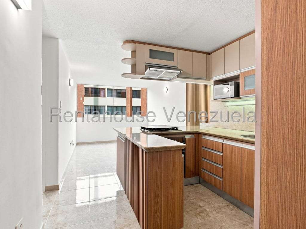 Apartment in Los Naranjos Humboldt, Caracas - 1