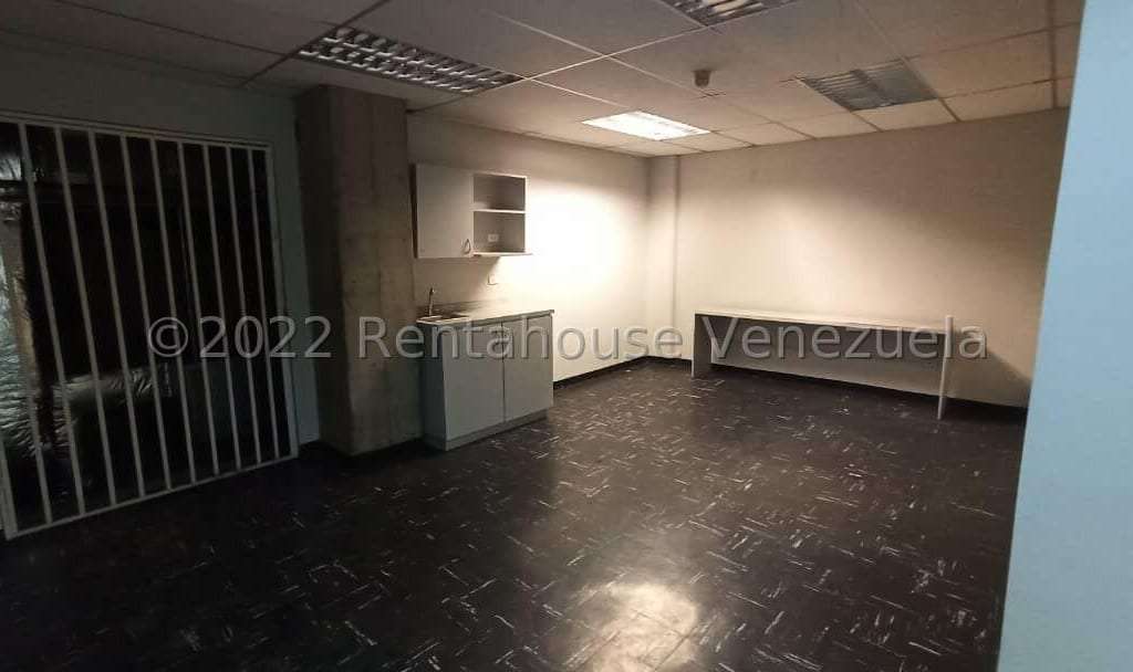 Local comercial en Santa Rosa de Lima, Caracas