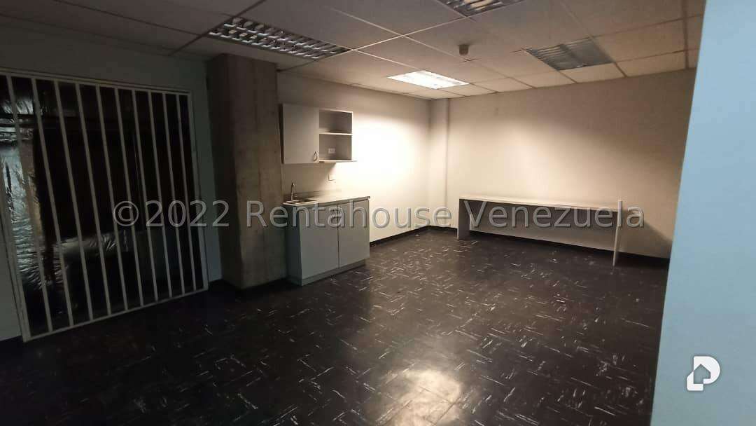 Local comercial en Santa Rosa de Lima, Caracas – 13