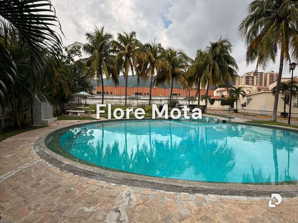 Townhouse en Mañongo, Naguanagua – 16