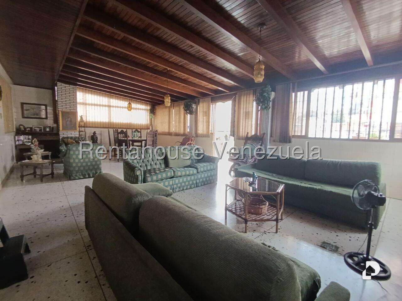 Local comercial en Petare, Caracas – 30
