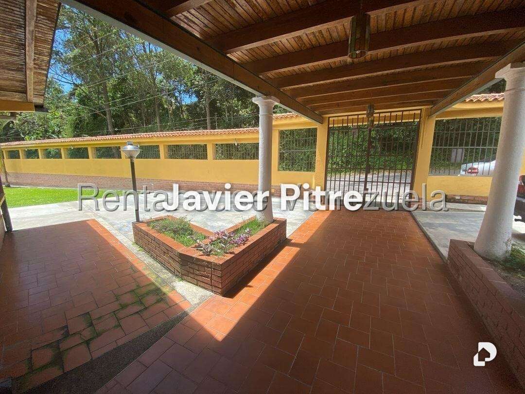 Casa en Club de Campo, Altos Mirandinos – 2