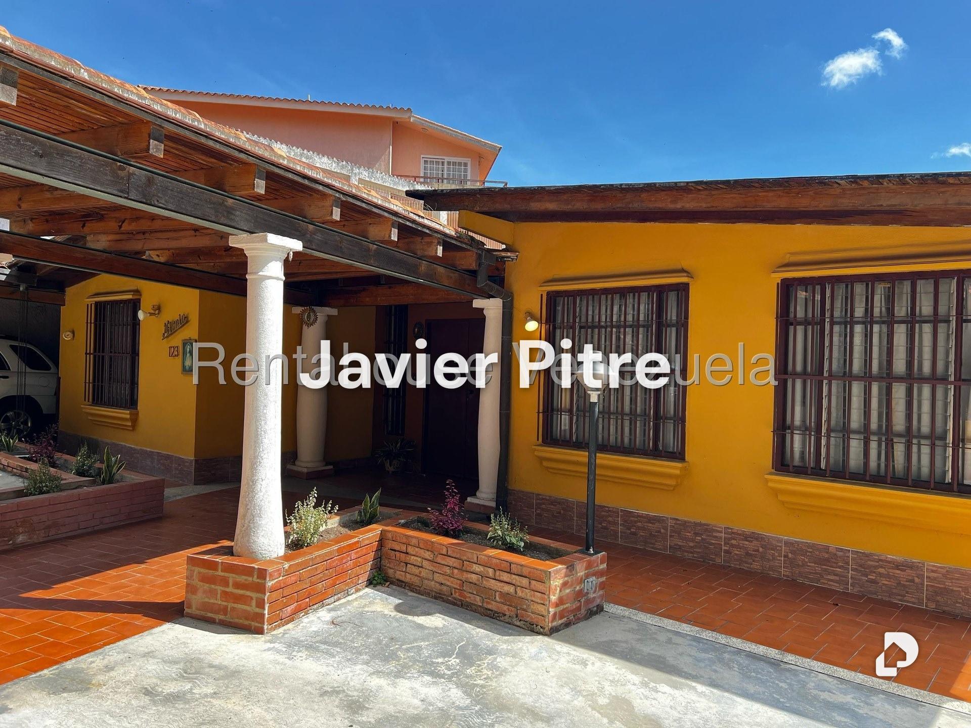 Casa en Club de Campo, Altos Mirandinos – 1