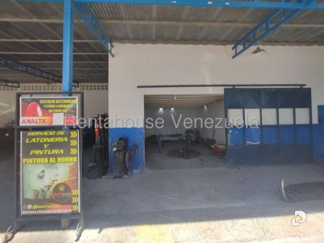 Local comercial en Parroquia Urbana San José, Valencia – 20