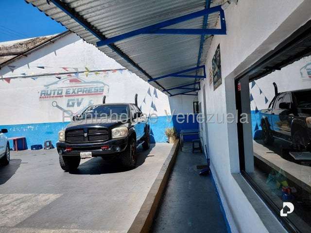 Local comercial en Parroquia Urbana San José, Valencia – 12