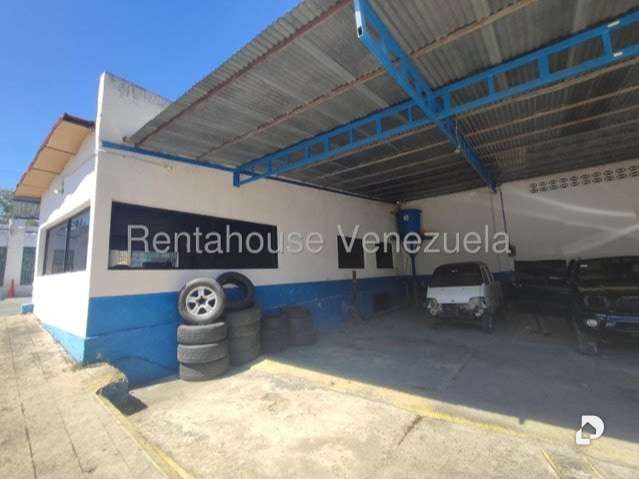 Local comercial en Parroquia Urbana San José, Valencia – 23