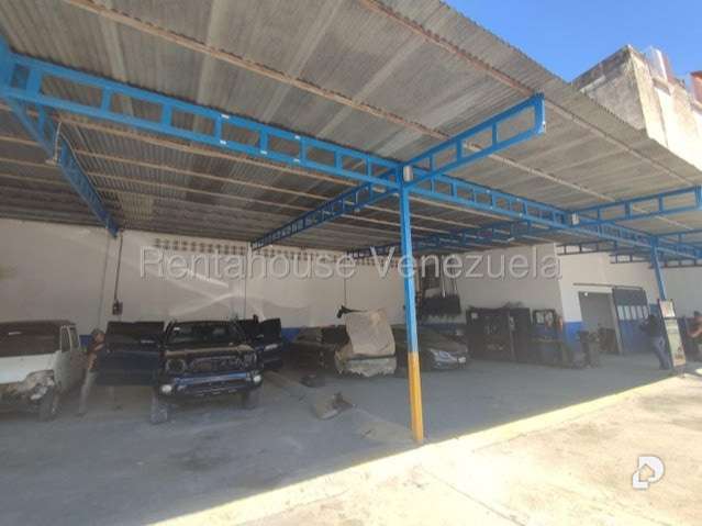 Local comercial en Parroquia Urbana San José, Valencia – 22