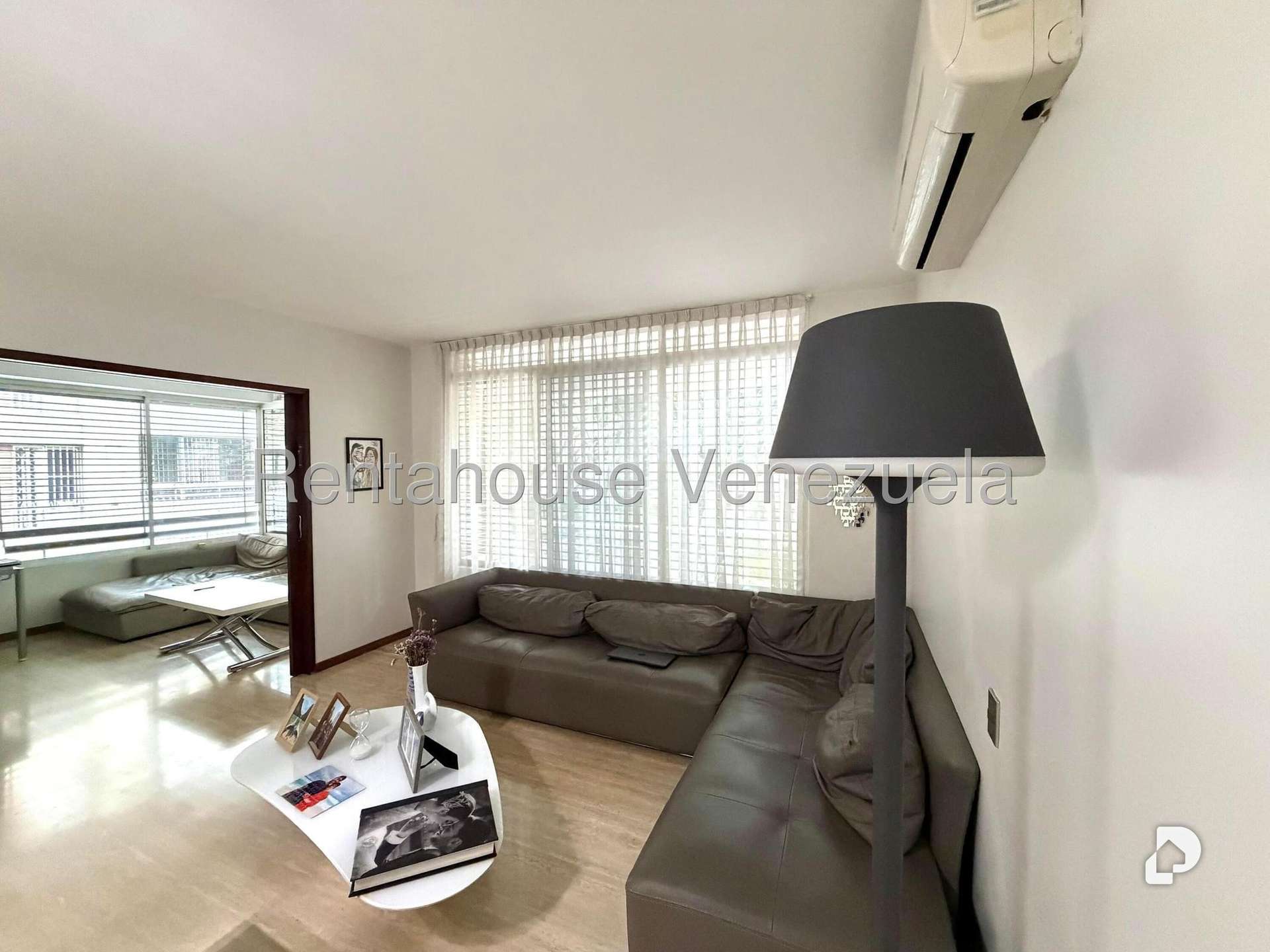 Apartment in La Florida, Caracas – 14