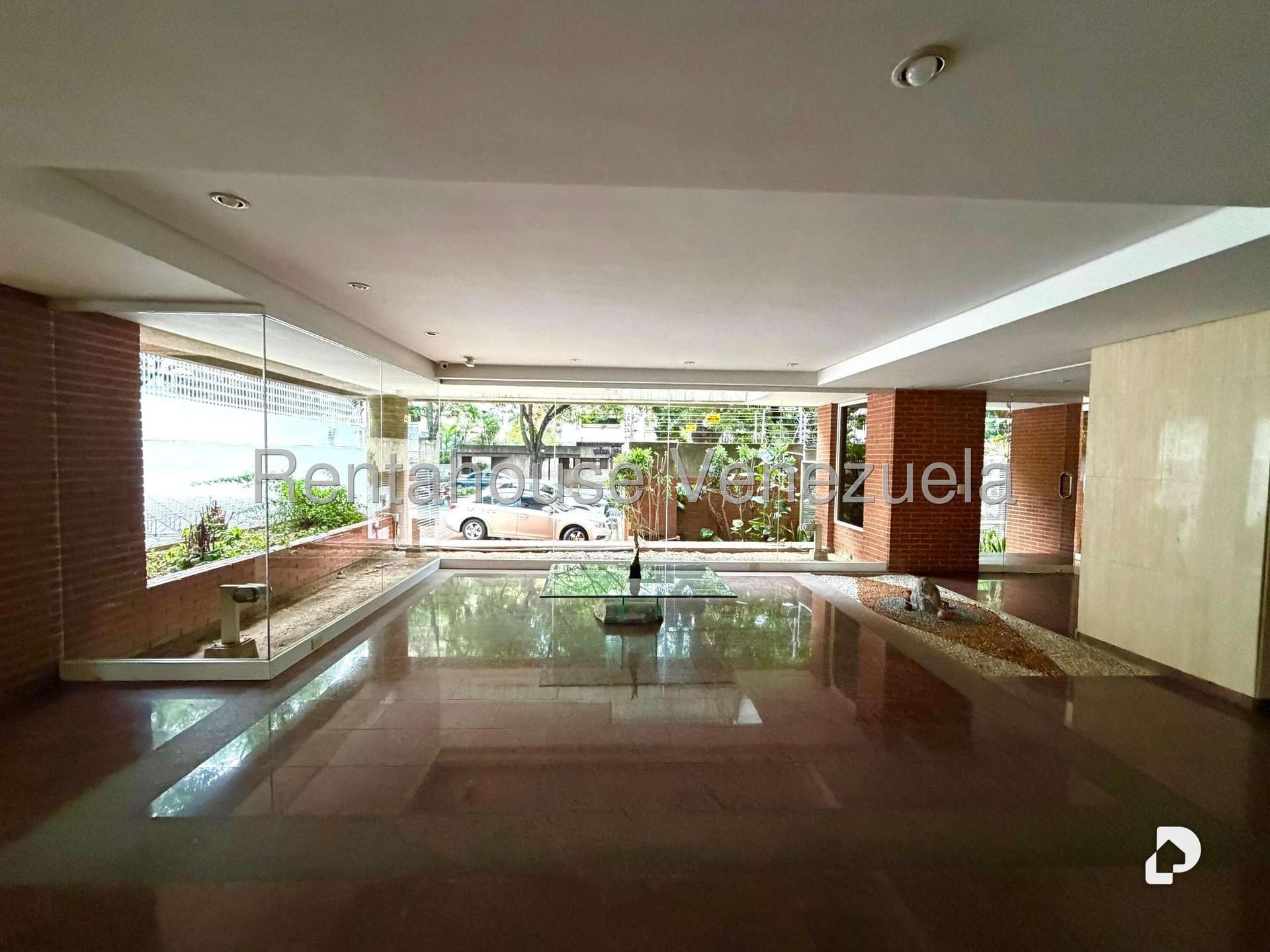 Apartment in La Florida, Caracas – 3