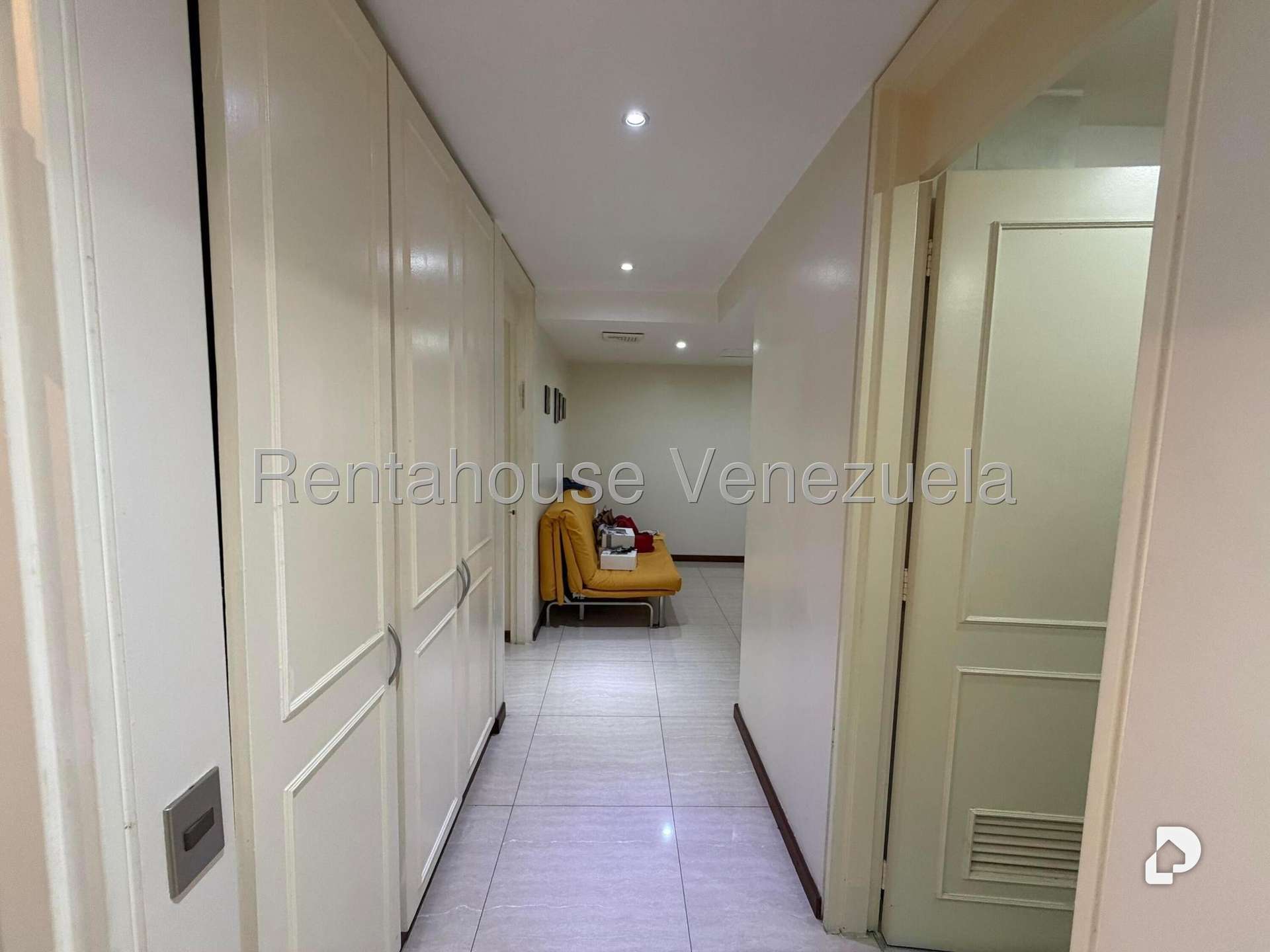 Apartment in La Florida, Caracas – 10