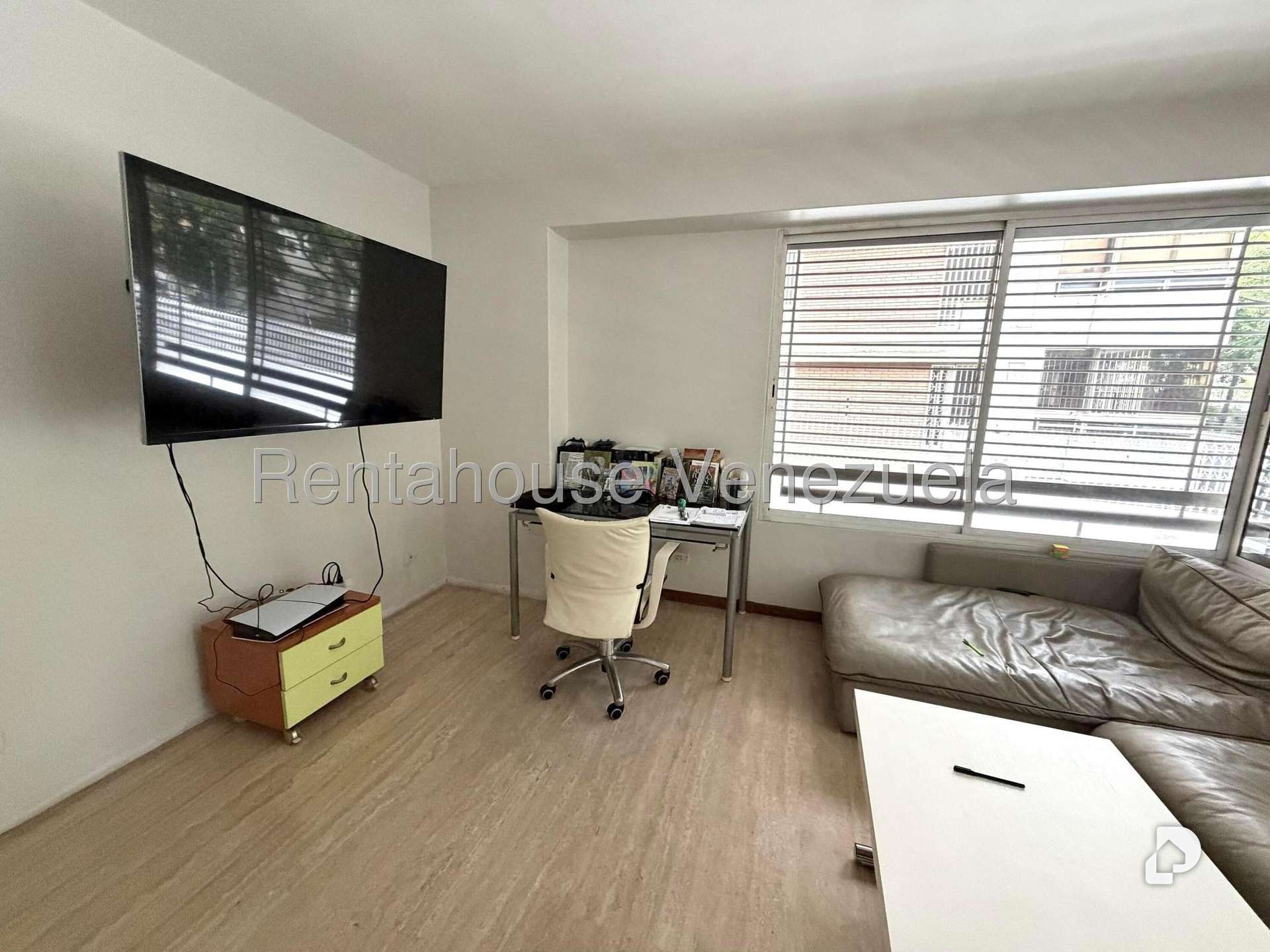 Apartment in La Florida, Caracas – 12