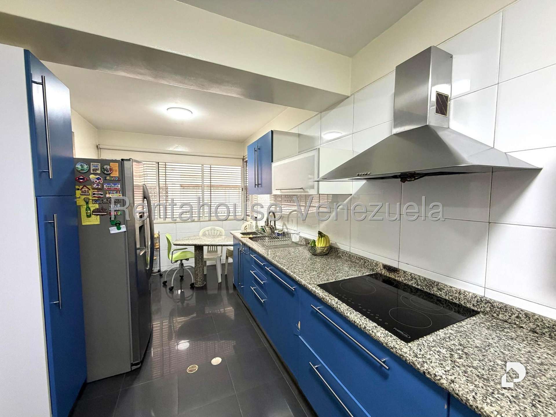 Apartment in La Florida, Caracas – 18