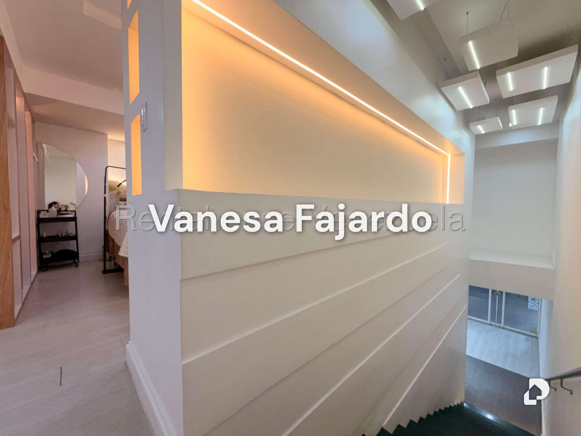 Local comercial en Las Mercedes, Caracas – 24