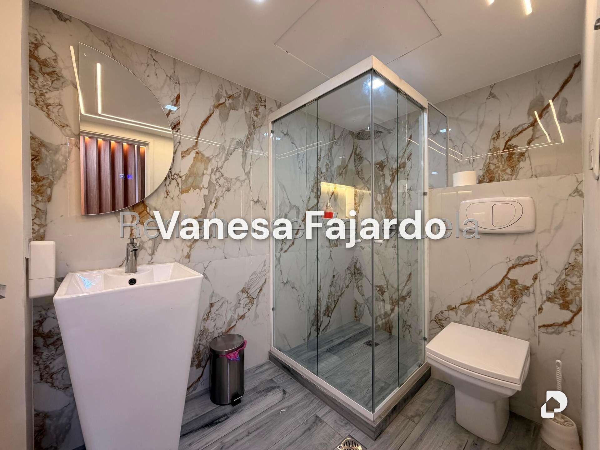 Local comercial en Las Mercedes, Caracas – 18