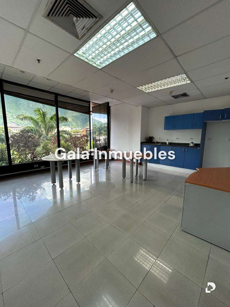 Oficina en La Castellana, Caracas – 3