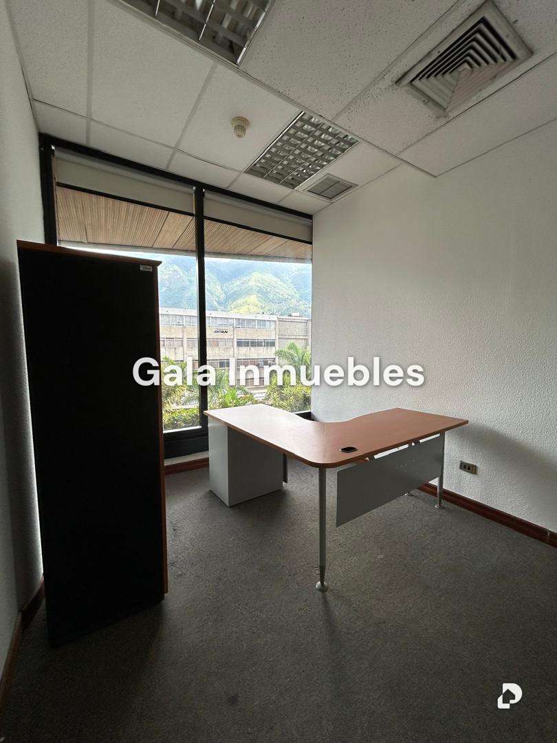 Oficina en La Castellana, Caracas – 8