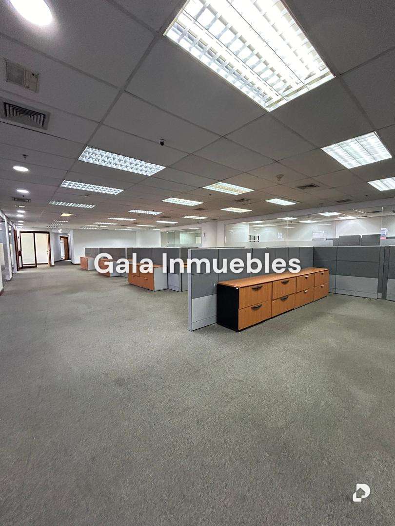 Oficina en La Castellana, Caracas – 6