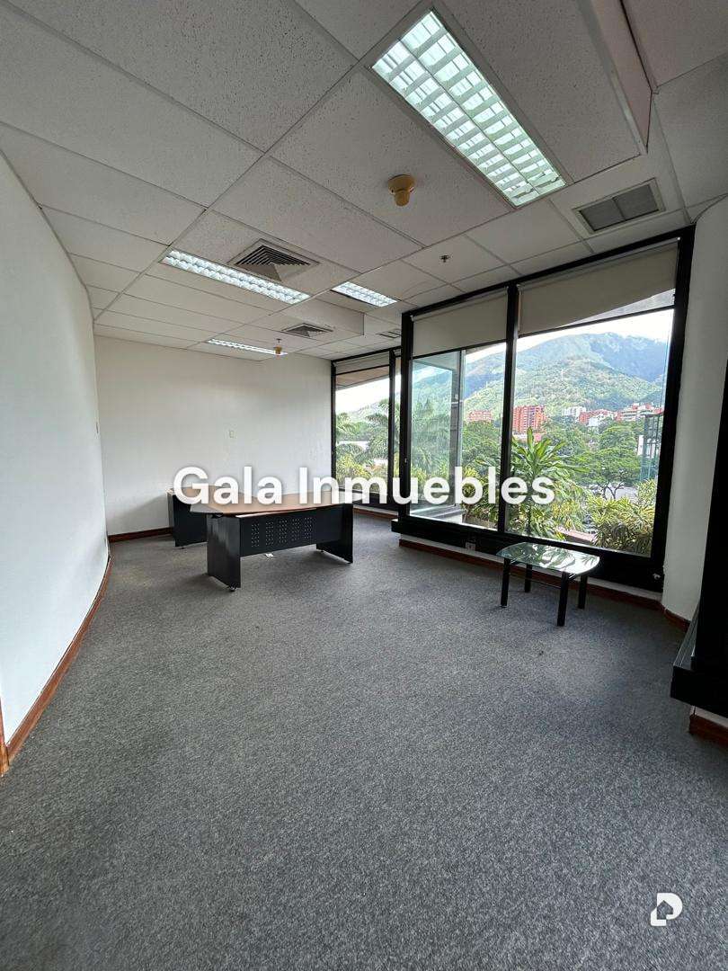 Oficina en La Castellana, Caracas – 10