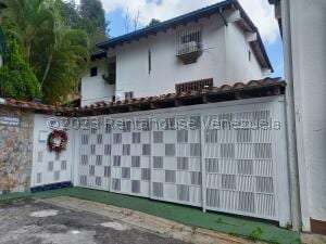 Casa en Lomas de Prados del Este, Caracas - 1