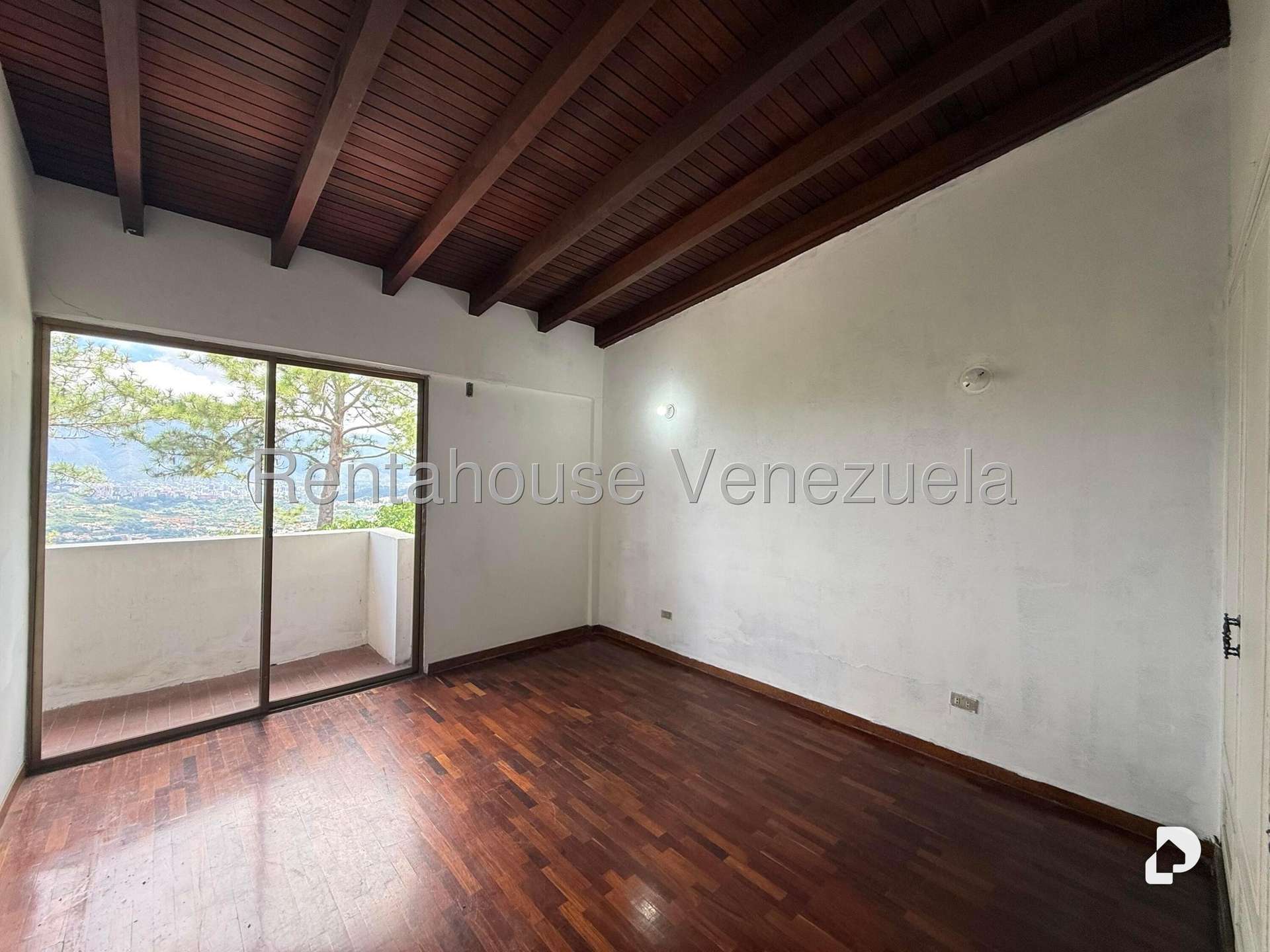Casa en Alto Prado, Caracas – 9
