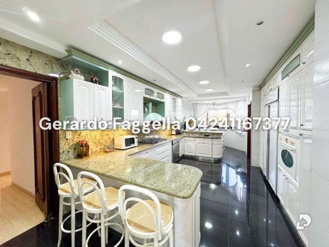 Apartamento en Lomas de San Roman, Caracas – 13