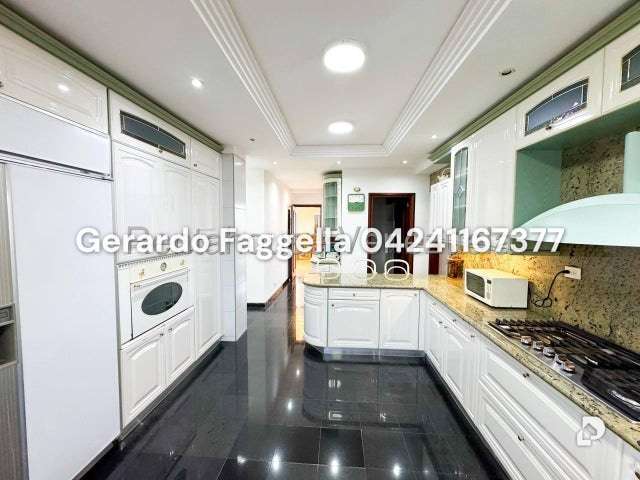 Apartamento en Lomas de San Roman, Caracas – 15