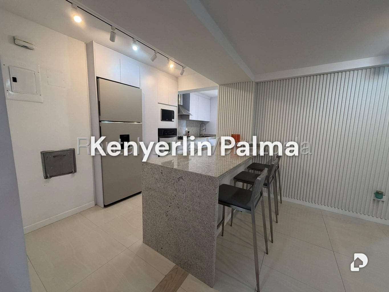 Apartamento en Santa Fe Sur, Caracas – 17