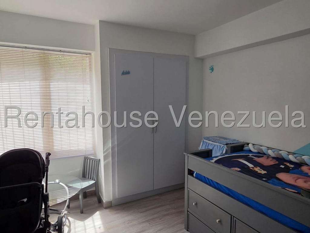 Apartamento en Santa Rosa de Lima, Caracas